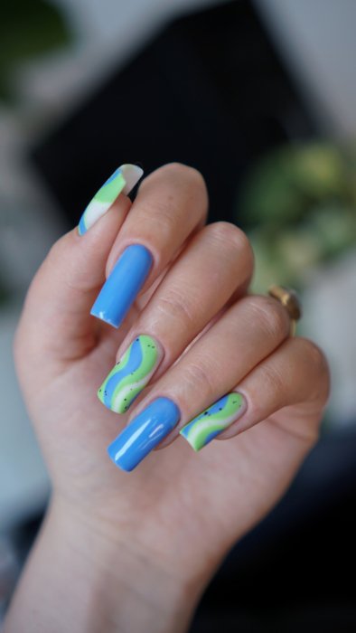 Summer\u0020Trends\u0020Nails\u0020Blues\u0020Willis\u0020Lakier\u0020Hybrydowy\u00202024'