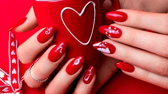 Trends for Valentine's day manicure